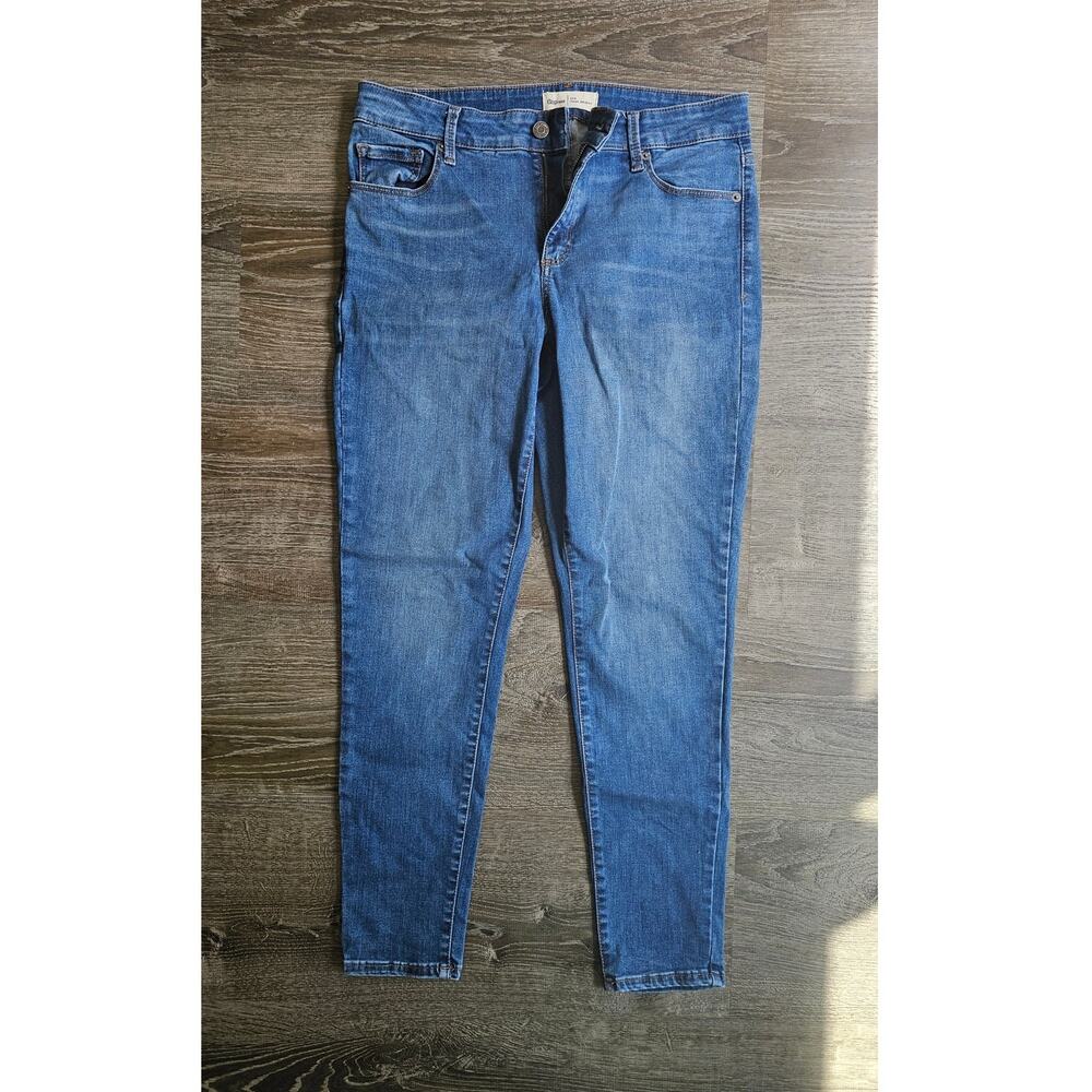 Gap True Skinny Jeans Medium Wash Mid Rise Stretch Denim Womens Size 31R
